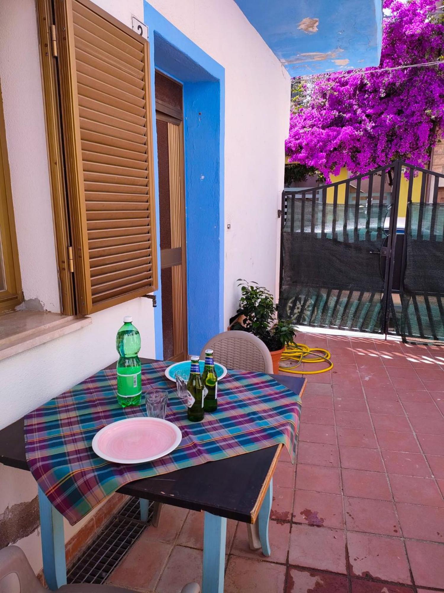 Nel Cortile Della Casa Di Carta, Due Singole Unita Holiday home *